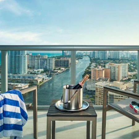 Studio In Hallandale 2 Beds شاطئ هالانديل المظهر الخارجي الصورة