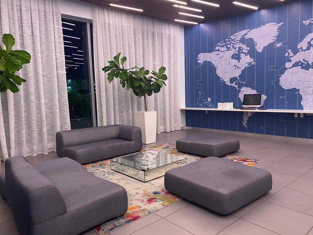 Studio In Hallandale 2 Beds شاطئ هالانديل المظهر الخارجي الصورة