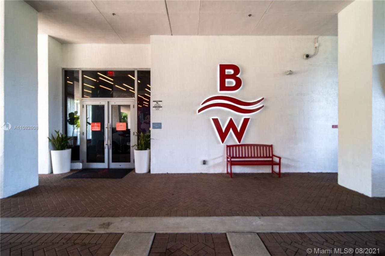Studio In Hallandale 2 Beds شاطئ هالانديل المظهر الخارجي الصورة